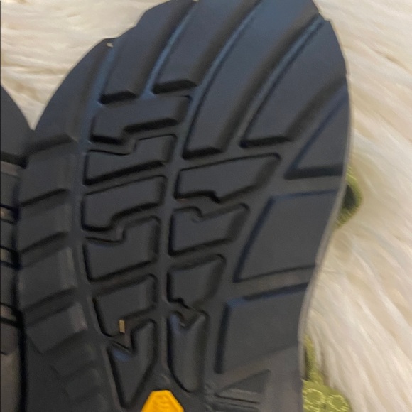 Chaco Black and Green Sandals size 9 excellent condition see all photos - Picture 8 of 12